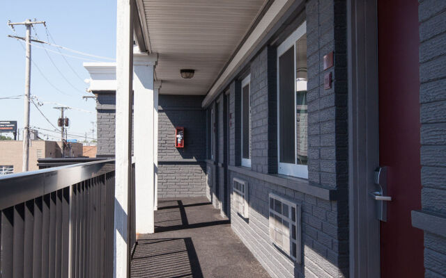 Carlton Inn Midway