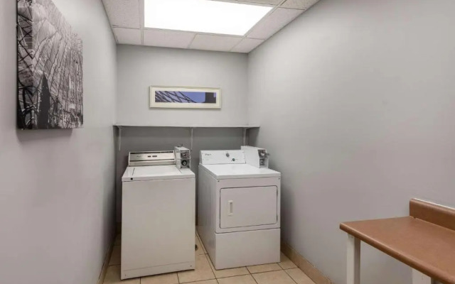 Country Inn & Suites By Carlson, Findlay, OH