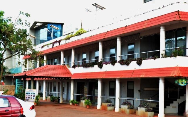 OYO Premium Near Hubli Dharwad Highway