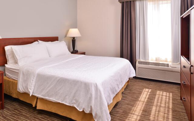 Holiday Inn Express & Suites Sioux Falls At Empire Mall, an IHG Hotel