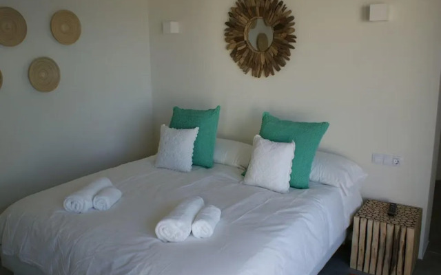 Charming Villa With sea Views