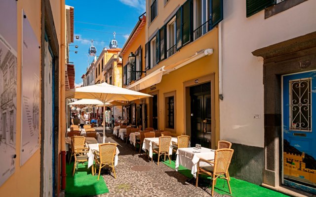 In The Pedestrianised Funchal Old Town, Close To Amenities Taberna Apartment 4