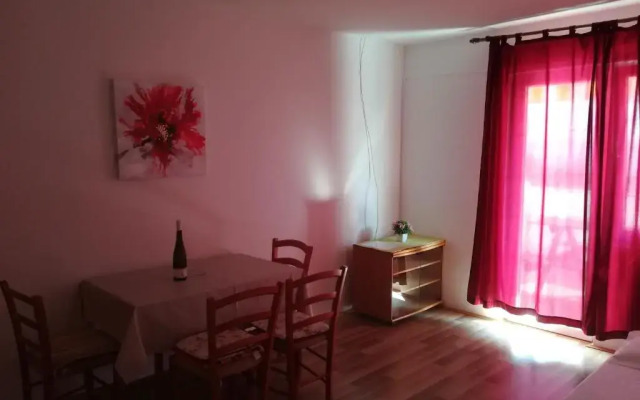 Apartments Nikola Caska