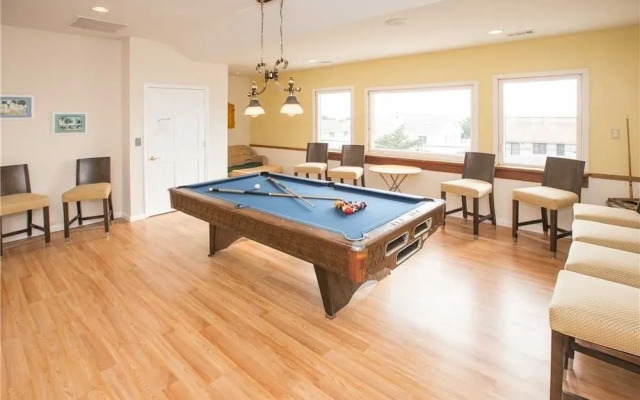 Blue Dolphin - 11 Br Home