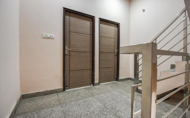 Hotel Hi Tech by OYO Rooms