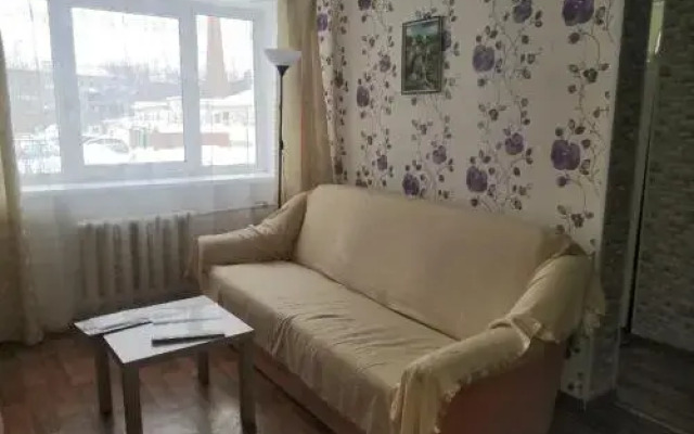 Desyatinnaya 4 Apartment