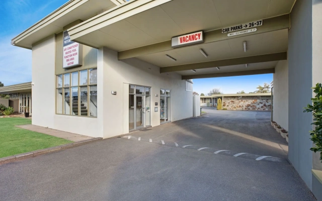 Adelaide Road Motor Lodge