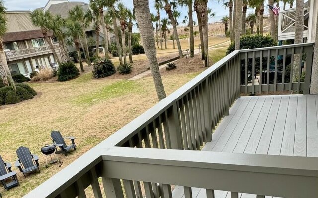 Newly Remodeled Two-story Condo w/ Wifi - Steps From Beach & Dining