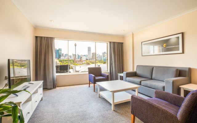 Holiday Inn Sydney Potts Point by IHG