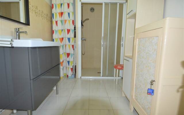 Maison de Campagne : Grand Jardin et Bois Privés