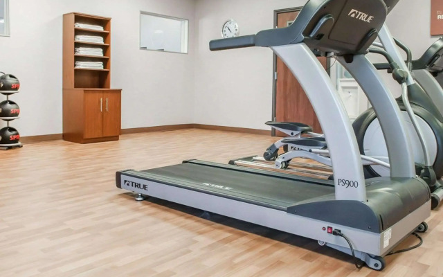 Comfort Suites Farmington