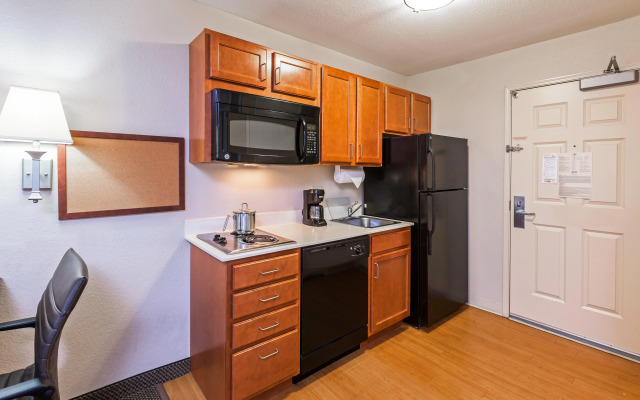 Candlewood Suites Owasso by IHG