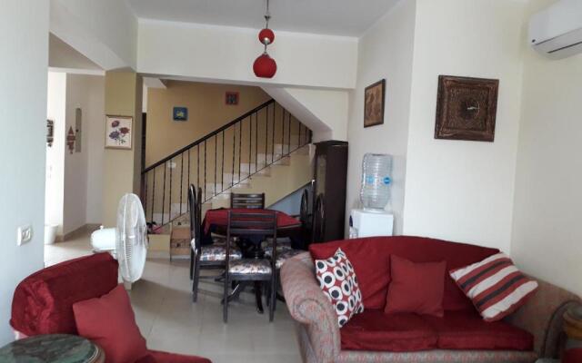 Marina Wadi Degla Villa Duplex 4 Bedrooms