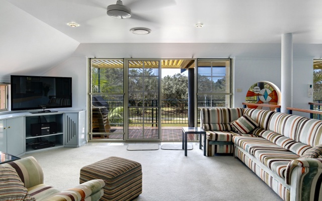 Sea Breeze on Main Beach – Guest Rooms – Byron Bay