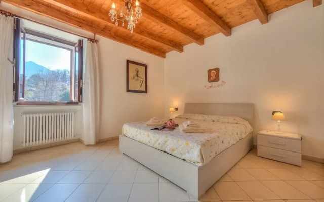 Casa Rondinelle in Castelveccana Old Town