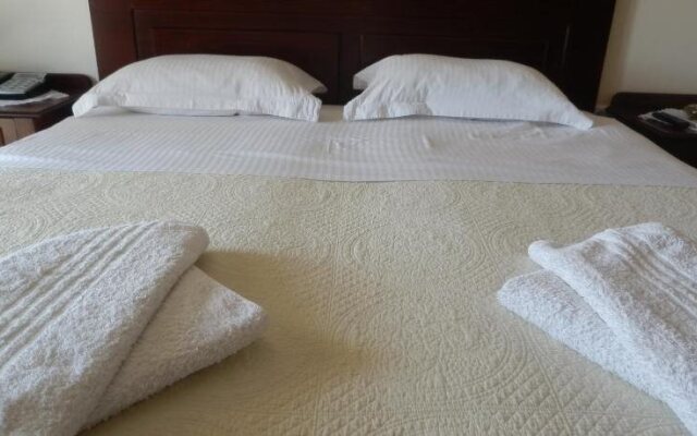 Irides Luxury Beach Hotel