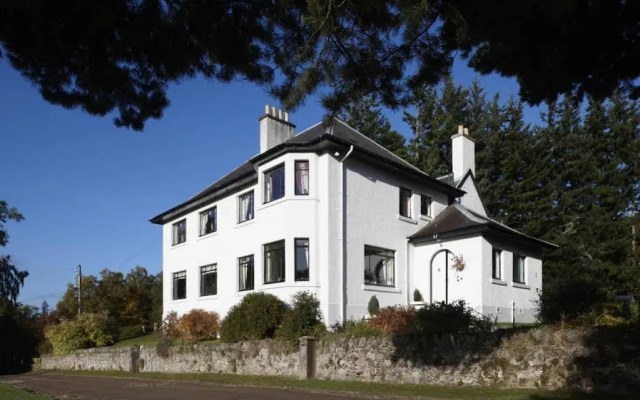 Glenurquhart House