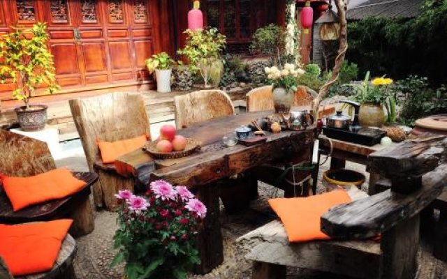 Lijiang Stay Long Guest House