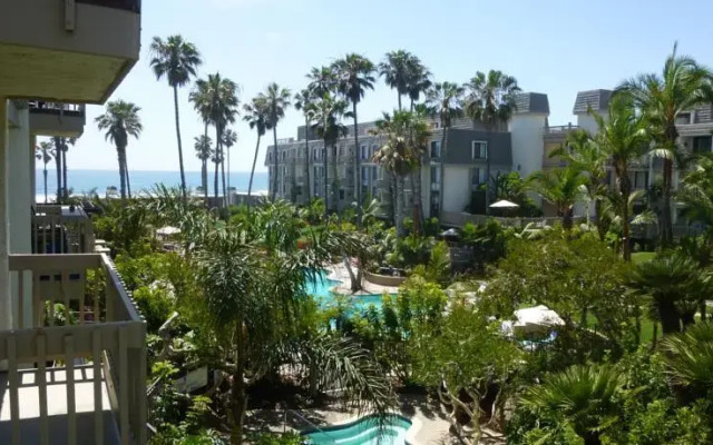 Oceanside Beach Condo