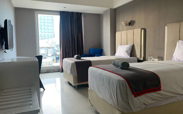 Collection O 19 Grand Malebu Makassar