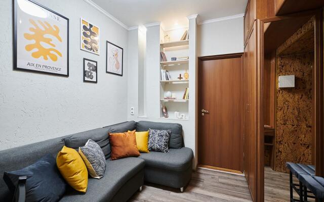 GMApartments (ДжиЭмАпартментс) на улице Большая Бронная 8