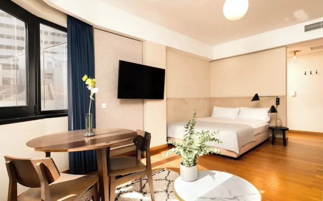 Limehome Lisbon Eca de Queiroz