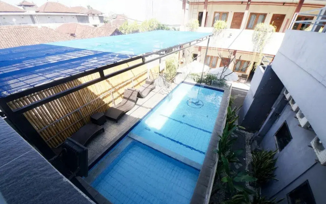 RedDoorz @ Rabasta Kuta Residence