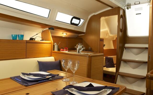 House & Boat
