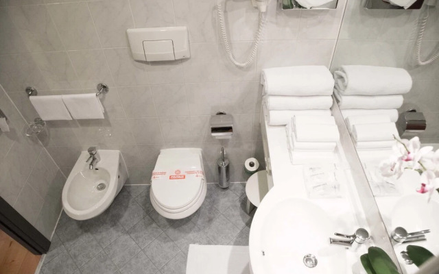 Point Hotel