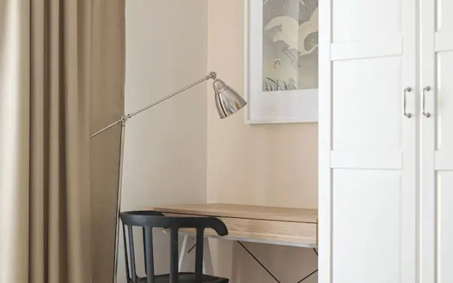 RentPlanet - Apartament Białobrzeska