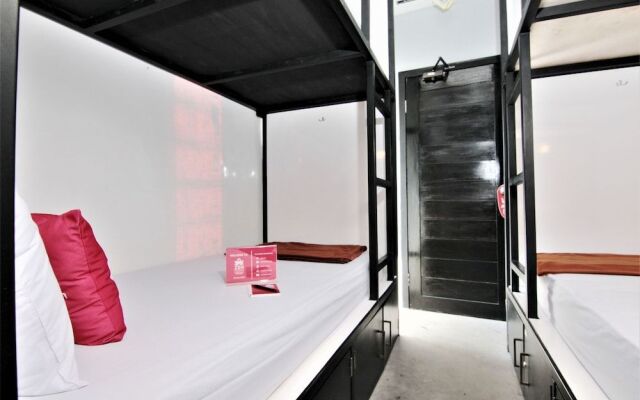 ZEN Hostel Jalan Patimura Legian