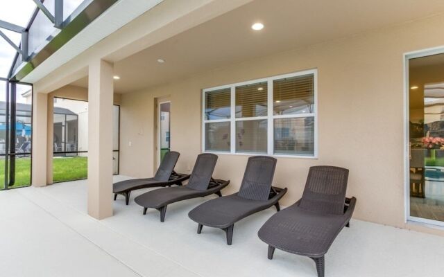 6028bod 14 Bedroom Home