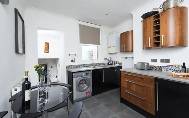 Lovely 1BR Flat Overlooking Southwark Park