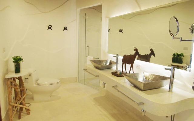Boribot Pool Resort