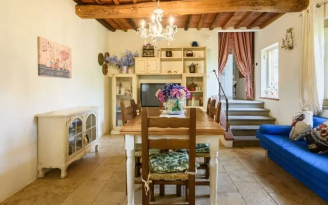 Villa al Molino Comfortable Holiday Residence