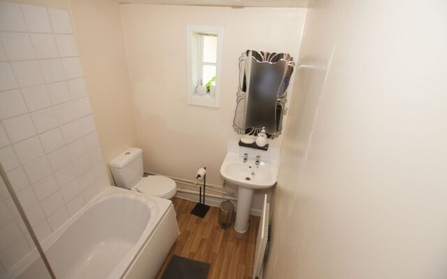 Brooke's Lodge Guest House