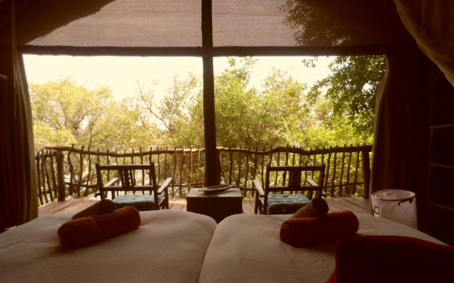 Caprivi Houseboat Safari Lodge