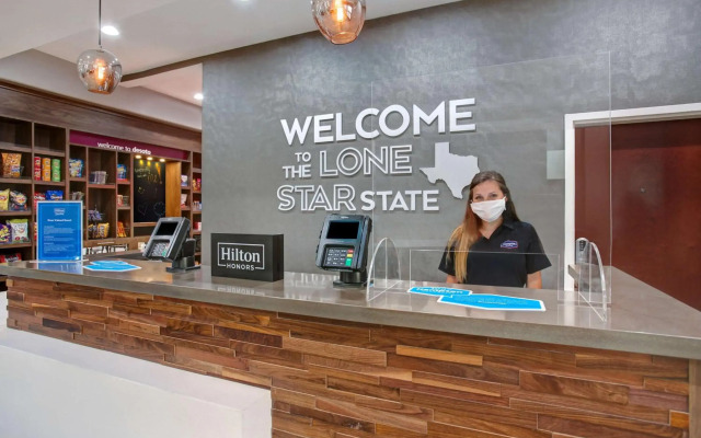 Hampton Inn & Suites Dallas-DeSoto