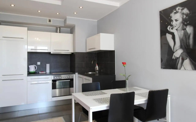 Sea Apartment