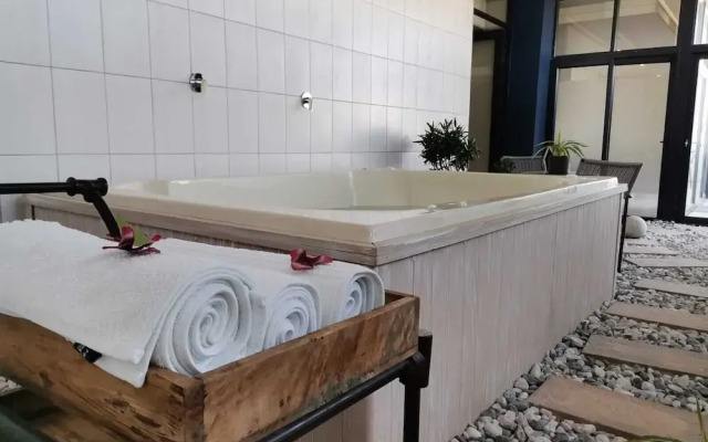 Blueberry Hill Hotel