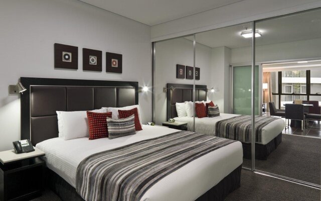 Meriton Serviced Apartments Adelaide Street