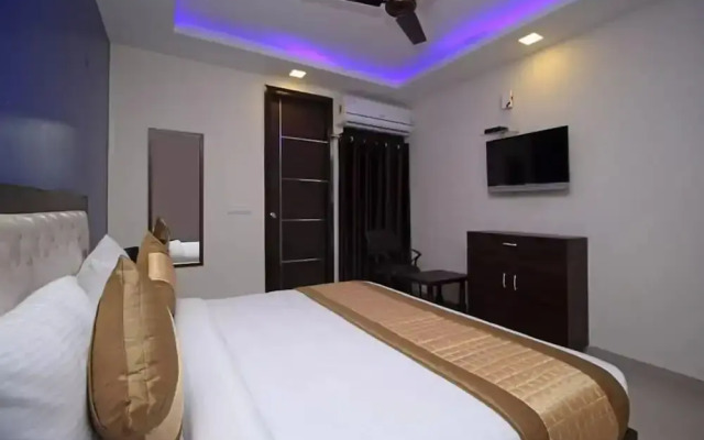 Airport T Palace