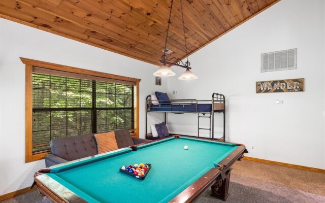 Whitetail Cabin 2 Bedroom Cabin by RedAwning