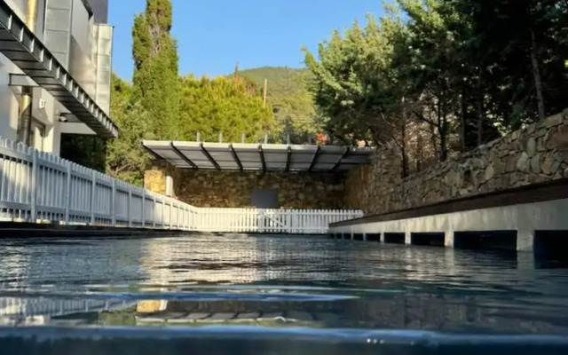 Secluded Oasis With Stunning Views Private Beach