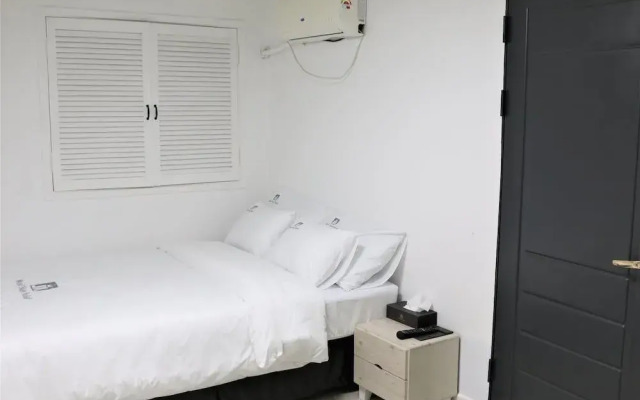 Must Stay Hotel (Han River)