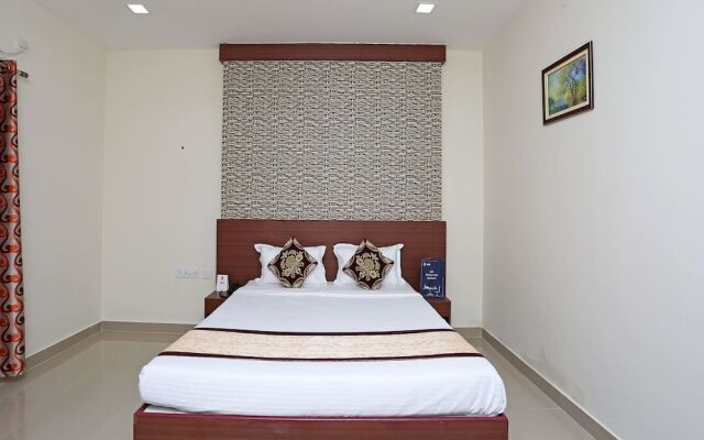 OYO 10271 Hotel Guest INN