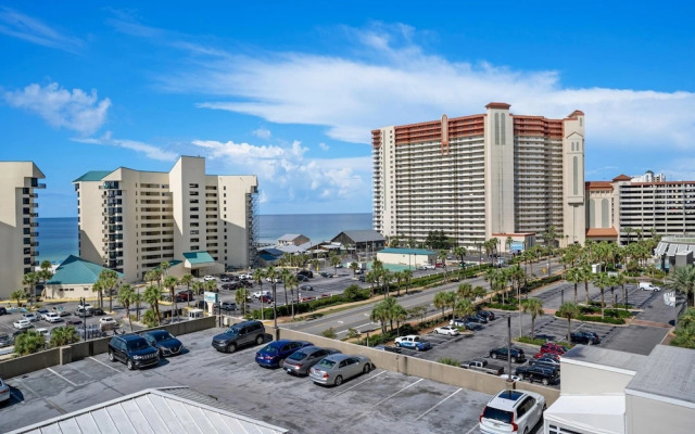 Laketown Wharf 607