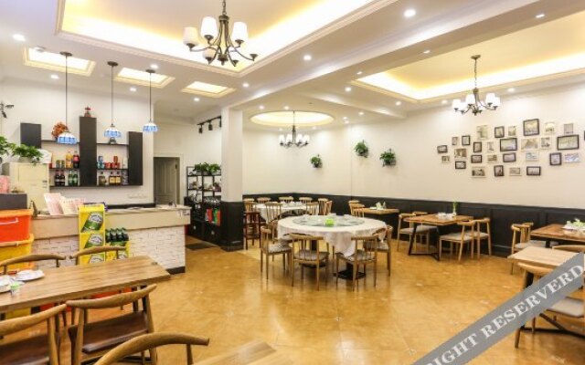 Tianshilian Theme Hotel