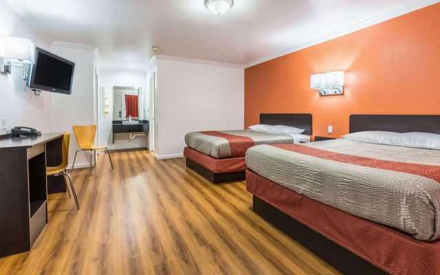 Motel 6 Tremonton, UT