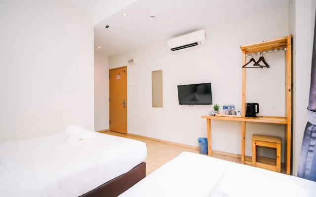 Swing & Pillows - Kota Warisan – Guest Rooms – Sepang